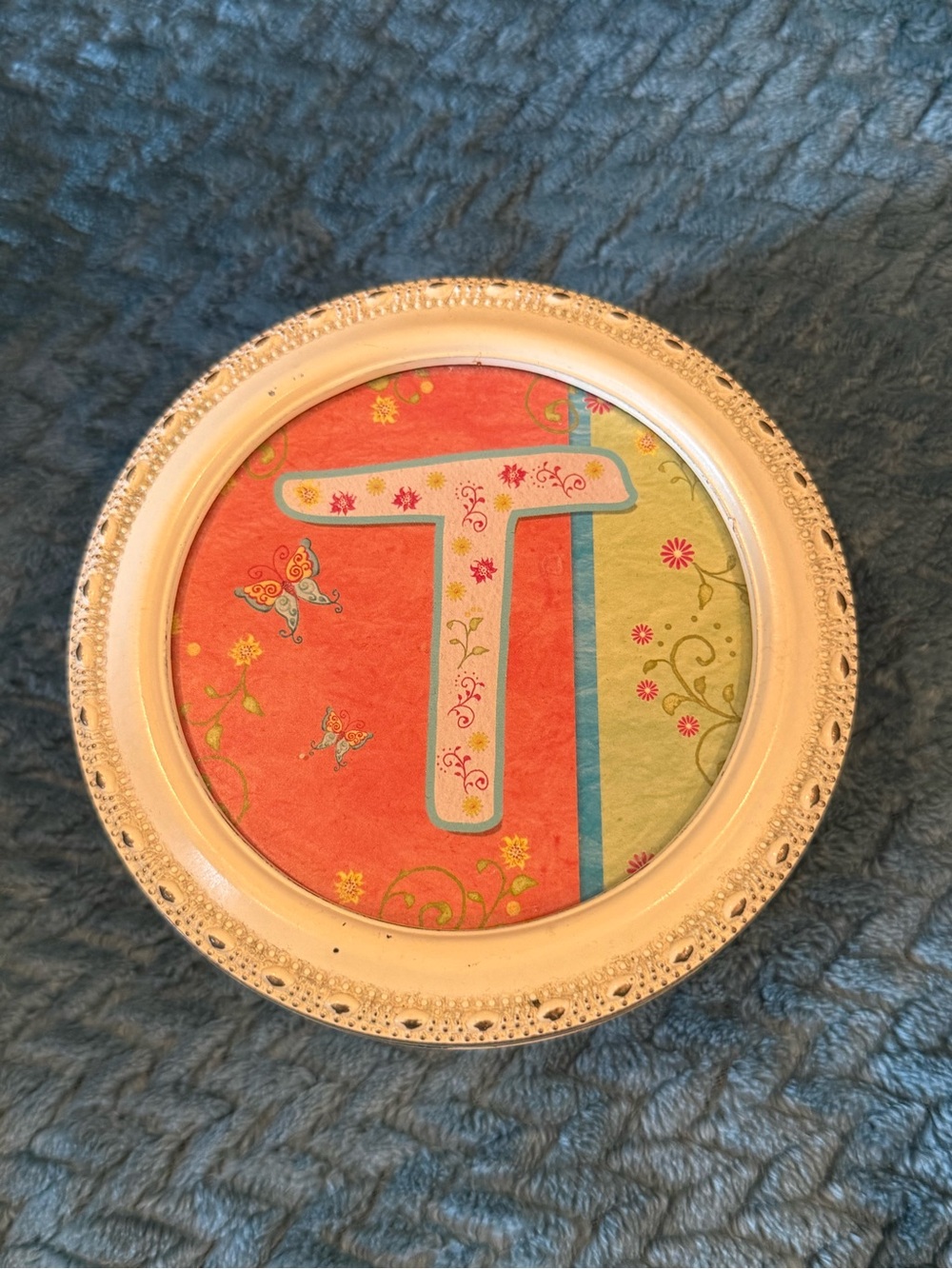 NATURAL LIFE Round Decorative Letter T Jewelry Box
